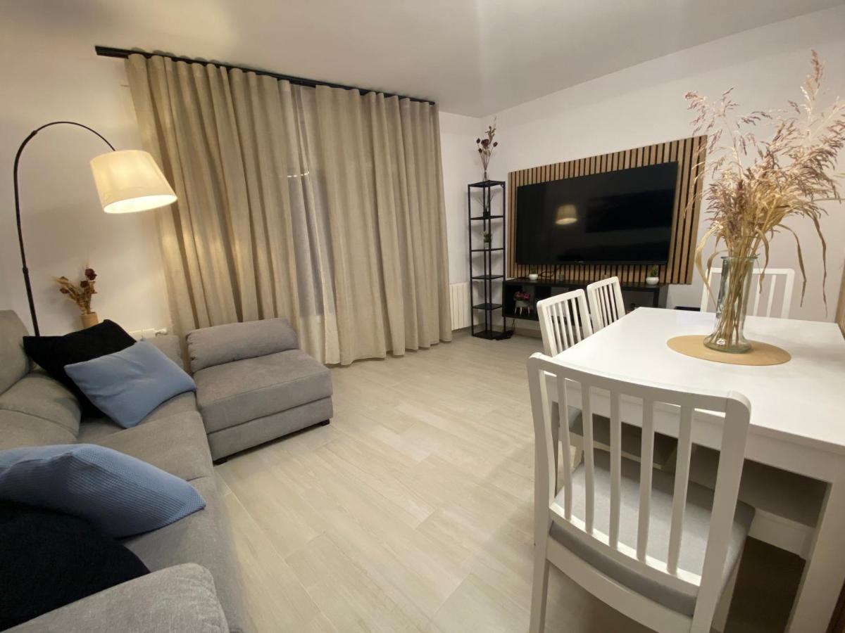 Apartaments L'Arc ปาลาฟรูเจย์ ภายนอก รูปภาพ
