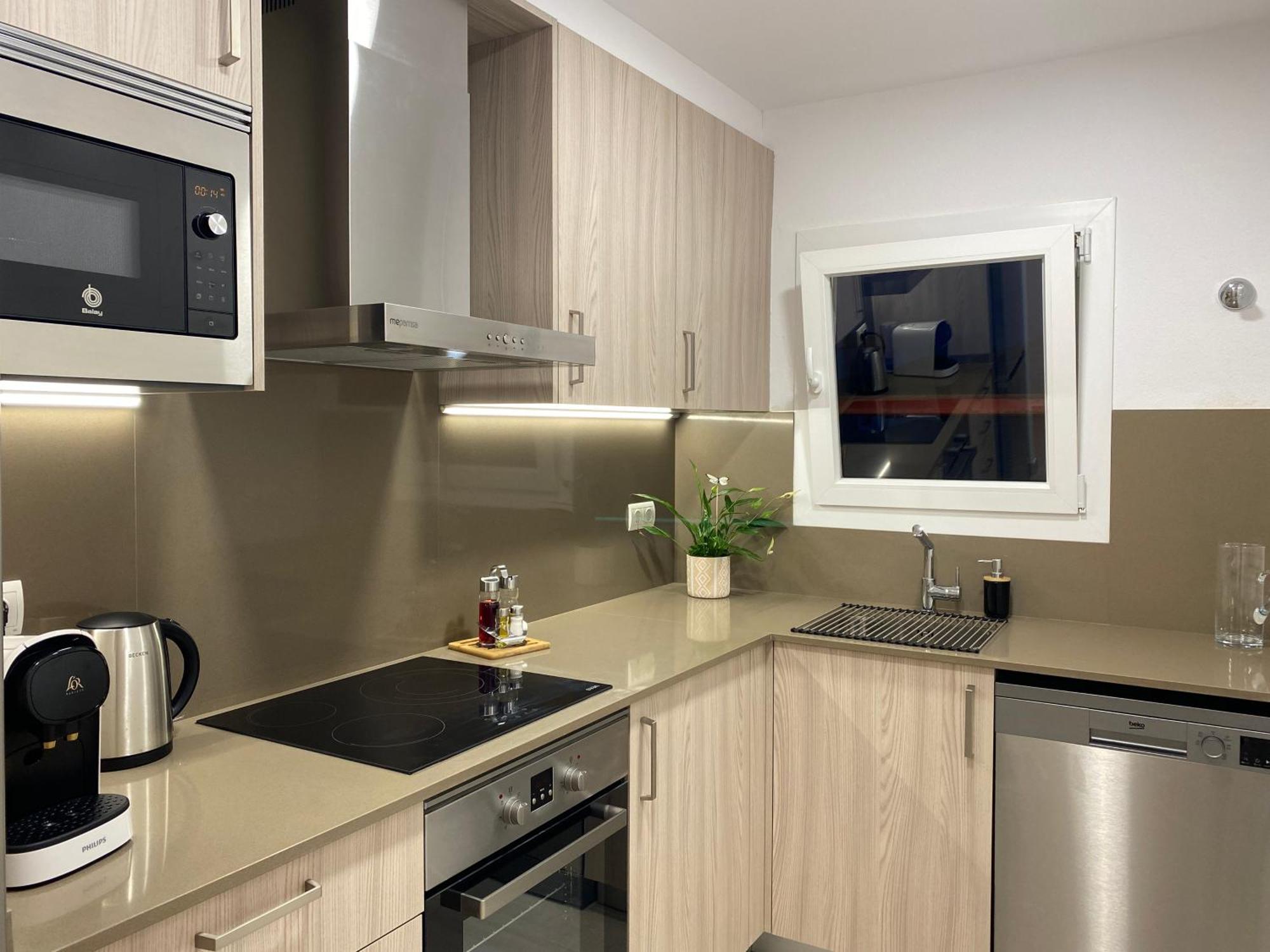 Apartaments L'Arc ปาลาฟรูเจย์ ภายนอก รูปภาพ