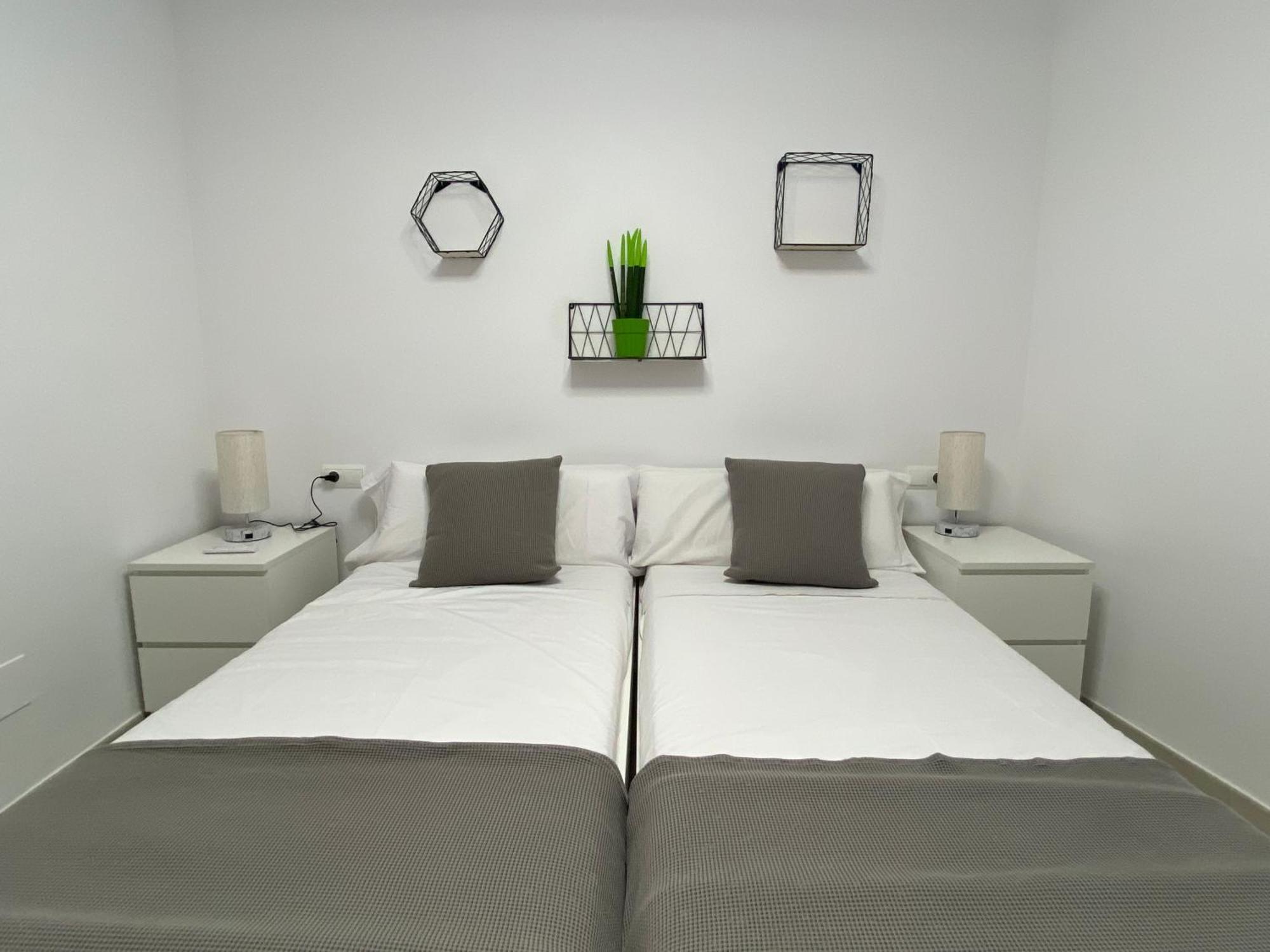 Apartaments L'Arc ปาลาฟรูเจย์ ภายนอก รูปภาพ